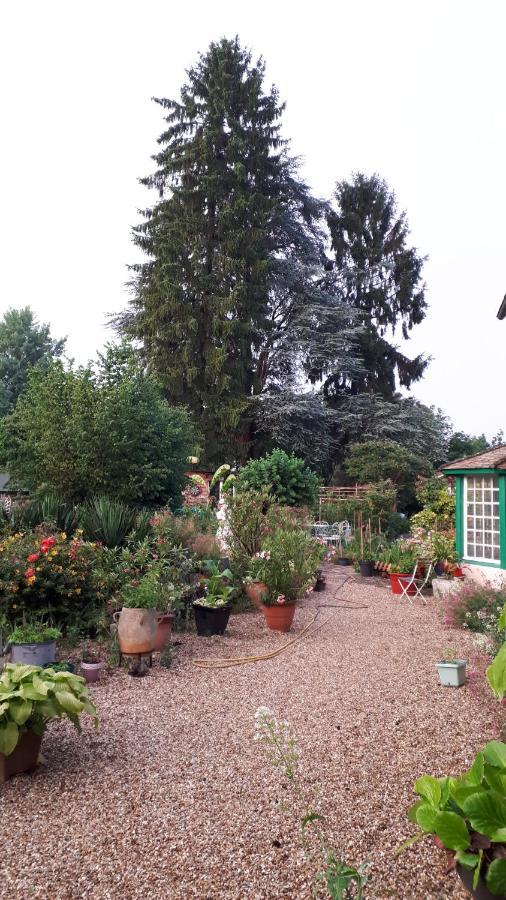 Le Jardin Des Merveilles Saint-Pierre-d'Autils Exteriér fotografie